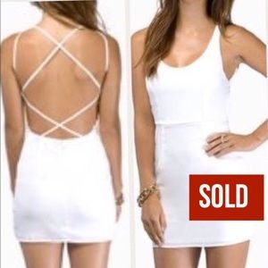 SOLD❗️NWOT Tobi White bodycon exposed back